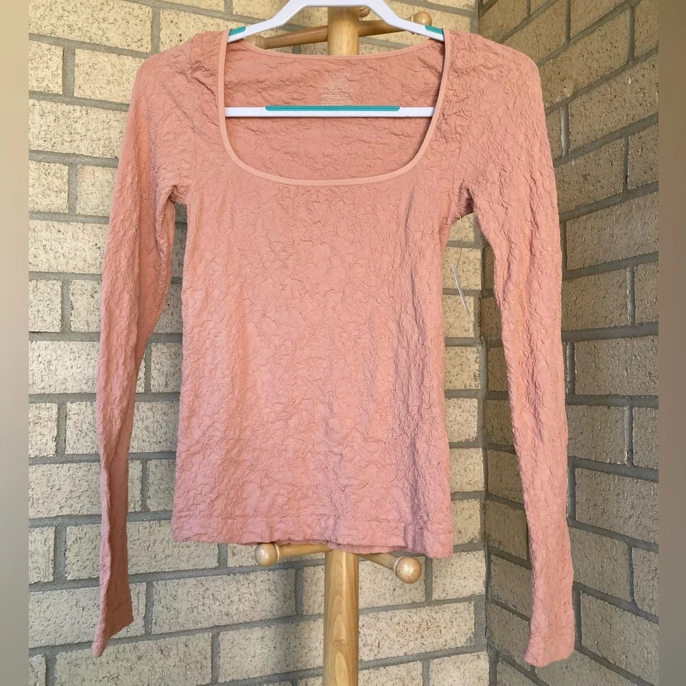 Free People Smoke Rose Have It All Pink Floral Crinkle Long Sleeve Textured Top